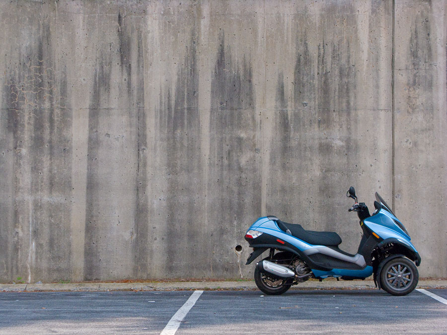 Demystifying the Piaggio MP3 - Scooter in the Sticks