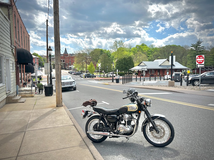 2001 Kawasaki W650 in Bellefonte, Pennsylvania.